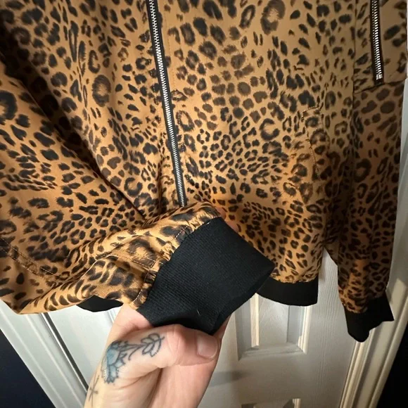 Leopard Print Jacket - Picture 3 of 6